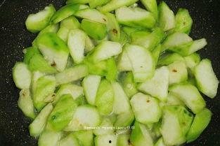 瓜结了瓜多久可以吃,瓜结瓜，多久可尝鲜？