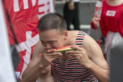 小毛吃瓜视频,揭秘娱乐圈幕后故事